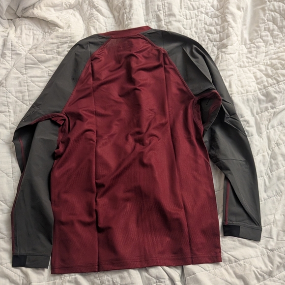 🚲 Yeti Renegade Ride Top, MTB Cycling Jersey, Lagoon, S - Picture 4 of 7